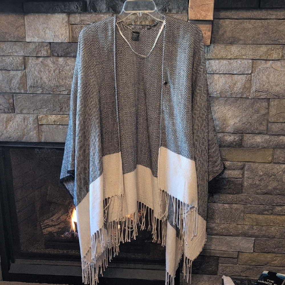 Chic Chevron Fringe Poncho